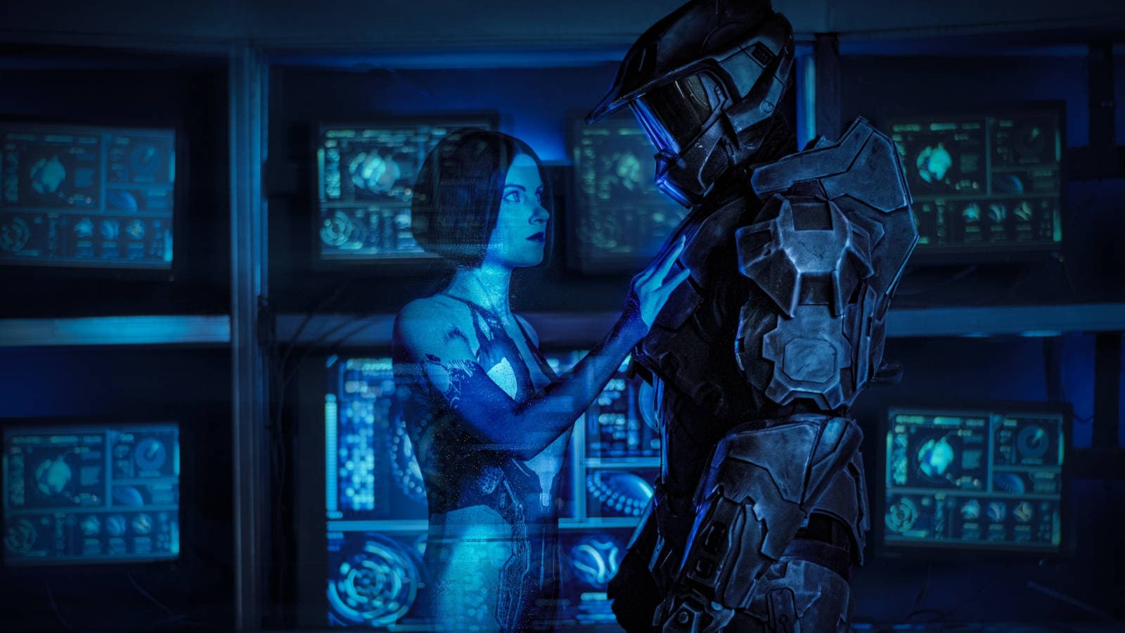 Мастер Чиф и Кортана ожили в новом косплее: не просто напарники, а нечто большее