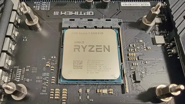 AMD Considering Zen 3 Comeback Due to Rising DDR5 Prices