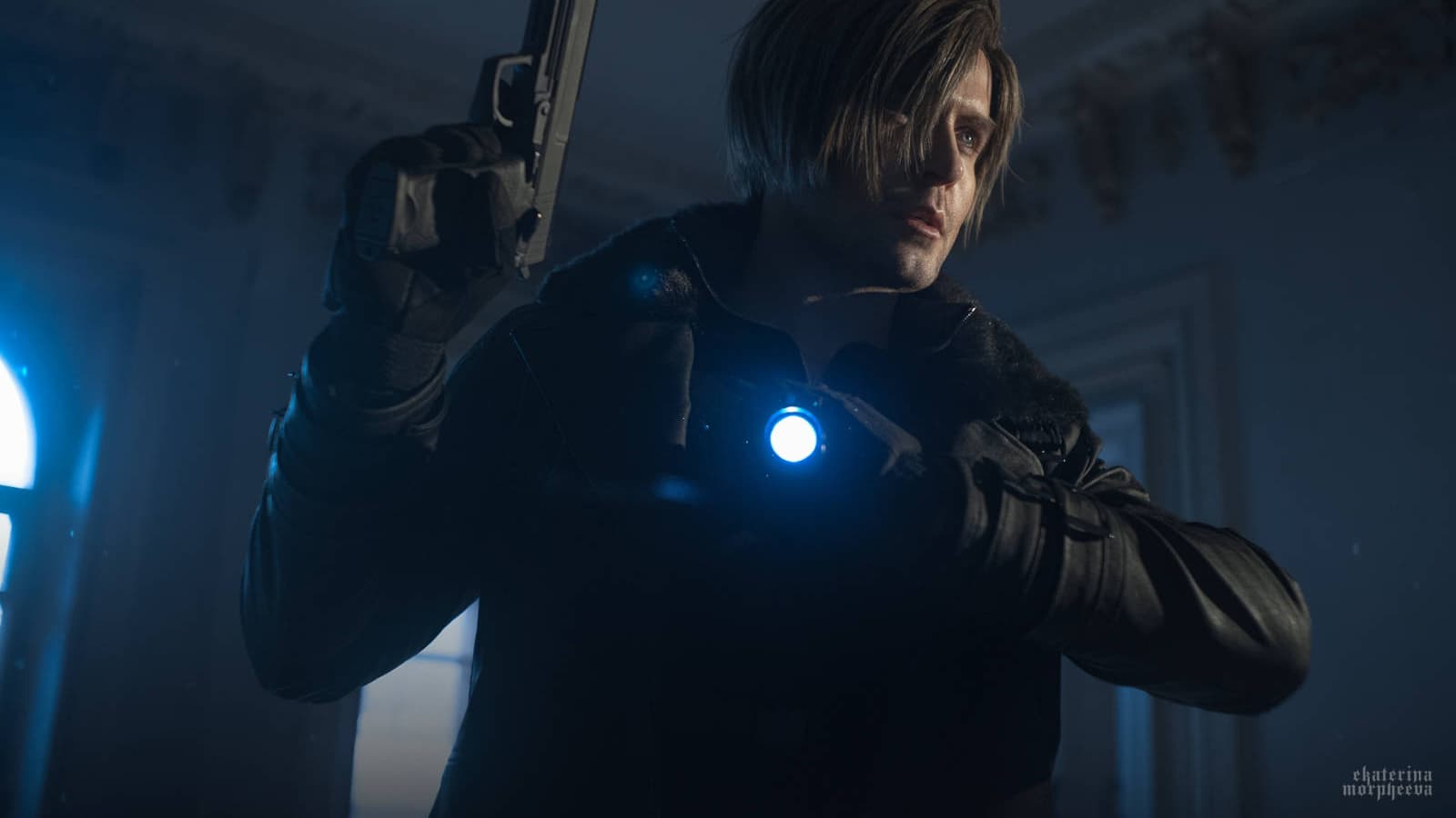 Леон Кеннеди снова в Раккун-Сити: эффектный косплей по Resident Evil Requiem Леон Кеннеди снова в Раккун-Сити: эффектный косплей по Resident Evil Requiem