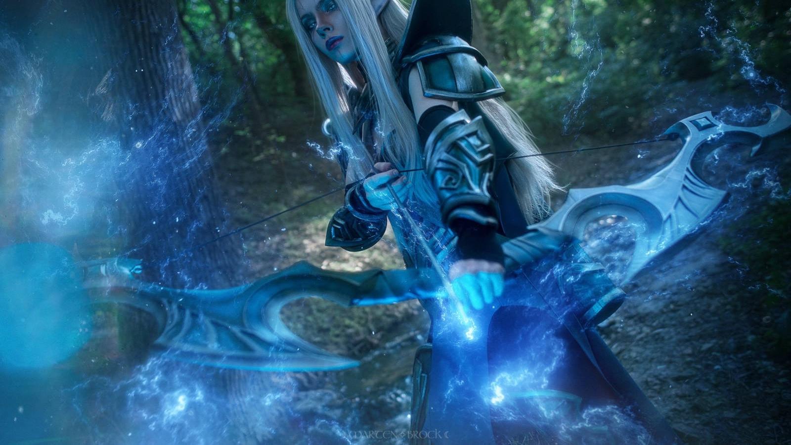 Cosplayer brings Dota 2’s Drow Ranger to life — the agile and stealthy archer