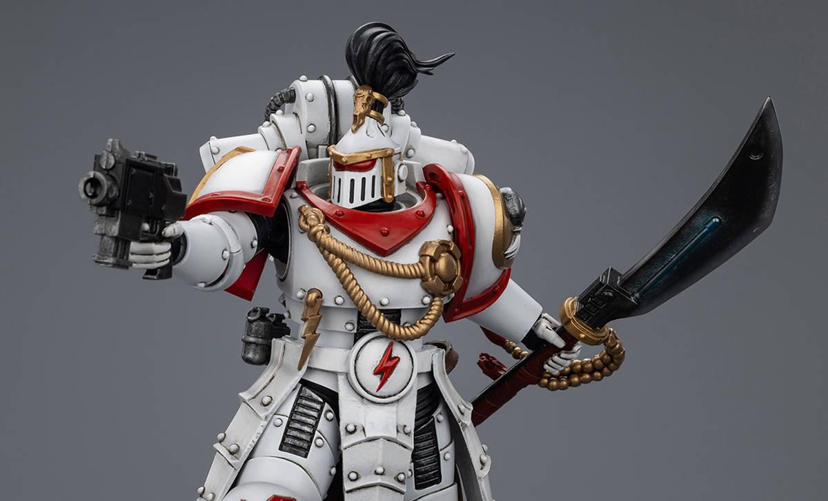 Распаковка фигурки претора Белых Шрамов от JoyToy по мотивам Warhammer: The Horus Heresy