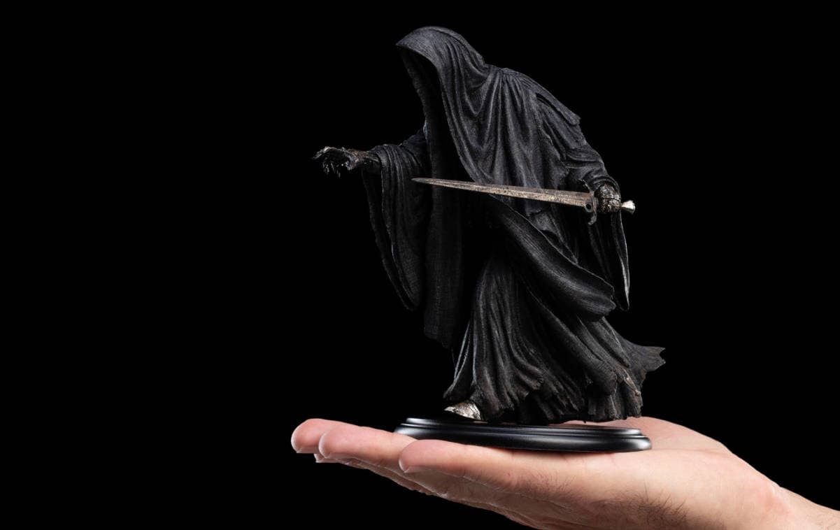 Weta Workshop открывает предзаказ на статую Назгула из «Властелина колец» Weta Workshop открывает предзаказ на статую Назгула из «Властелина колец»