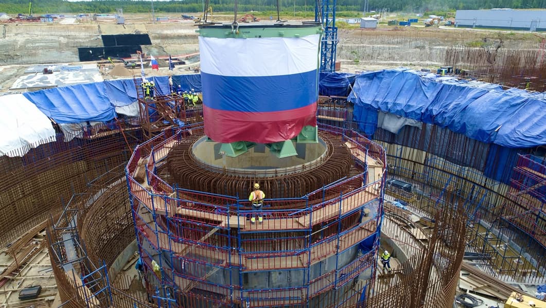 На Ленинградской АЭС-2 установили первое крупное оборудование для четвёртого энергоблока На Ленинградской АЭС-2 установили первое крупное оборудование для четвёртого энергоблока