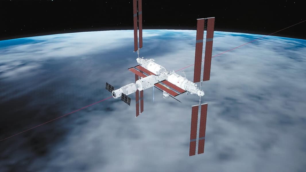 Обломки китайского грузового корабля «Тяньчжоу-9» упали в безопасной зоне после схода с орбиты