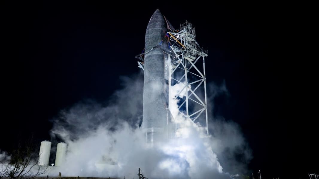 SpaceX запросила разрешение FCC на усиление радиосигналов для возвращения Starship на Землю SpaceX запросила разрешение FCC на усиление радиосигналов для возвращения Starship на Землю