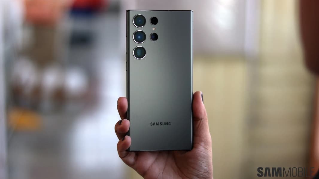 Новое обновление для линейки Galaxy S23 устраняет 45 уязвимостей безопасности