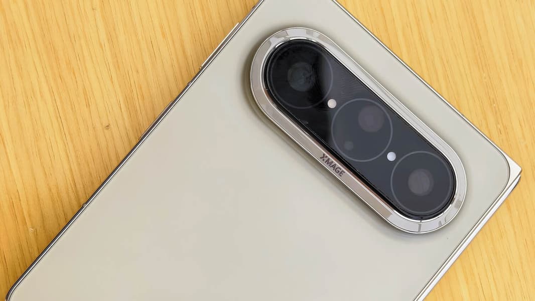 Huawei Pura X Max бьет рекорды: премиальная лимитированная версия обошла по продажам базовую модель