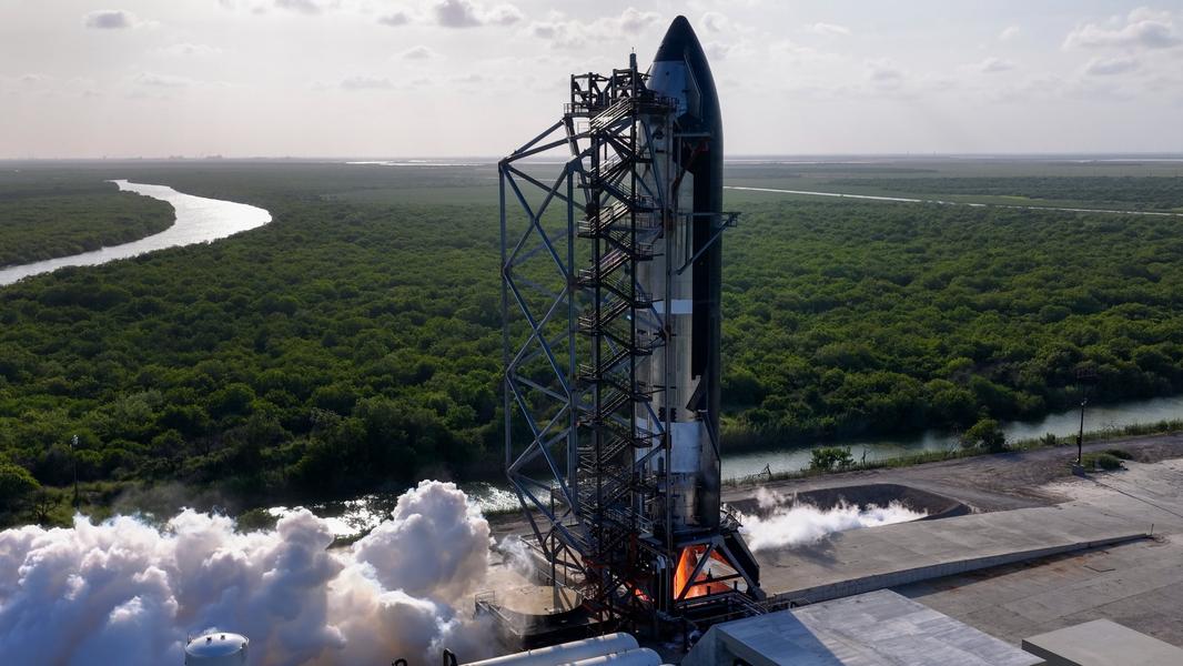 Starship V3 готовится к первому запуску со спутниками Starlink V3: старт может состояться 16 июля Starship V3 готовится к первому запуску со спутниками Starlink V3: старт может состояться 16 июля