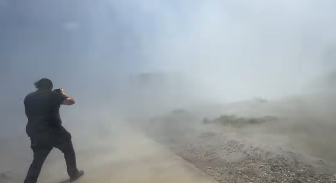Словно кадр из кино: оператор запечатлел мощный поток воды на стартовой площадке Starship Словно кадр из кино: оператор запечатлел мощный поток воды на стартовой площадке Starship