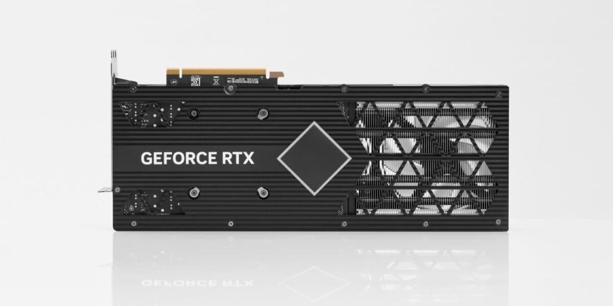 GeForce RTX 4080 расплавилась из-за короткого замыкания в светодиодной подсветке GeForce RTX 4080 расплавилась из-за короткого замыкания в светодиодной подсветке