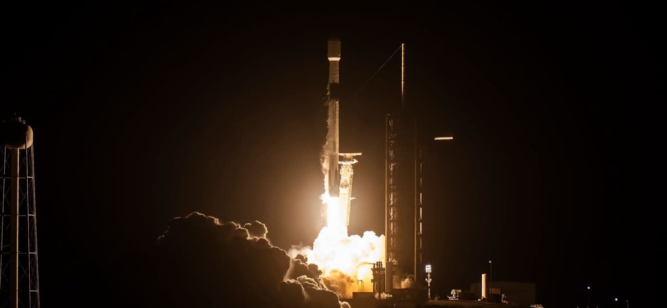 Этим летом отработанная ступень Falcon 9 на гиперзвуковой скорости врежется в Луну