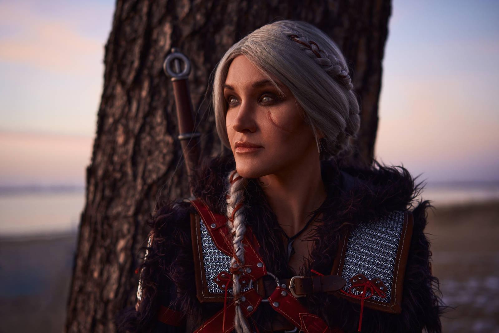 От косплея к Цири: девушка воплотила образ из The Witcher 4