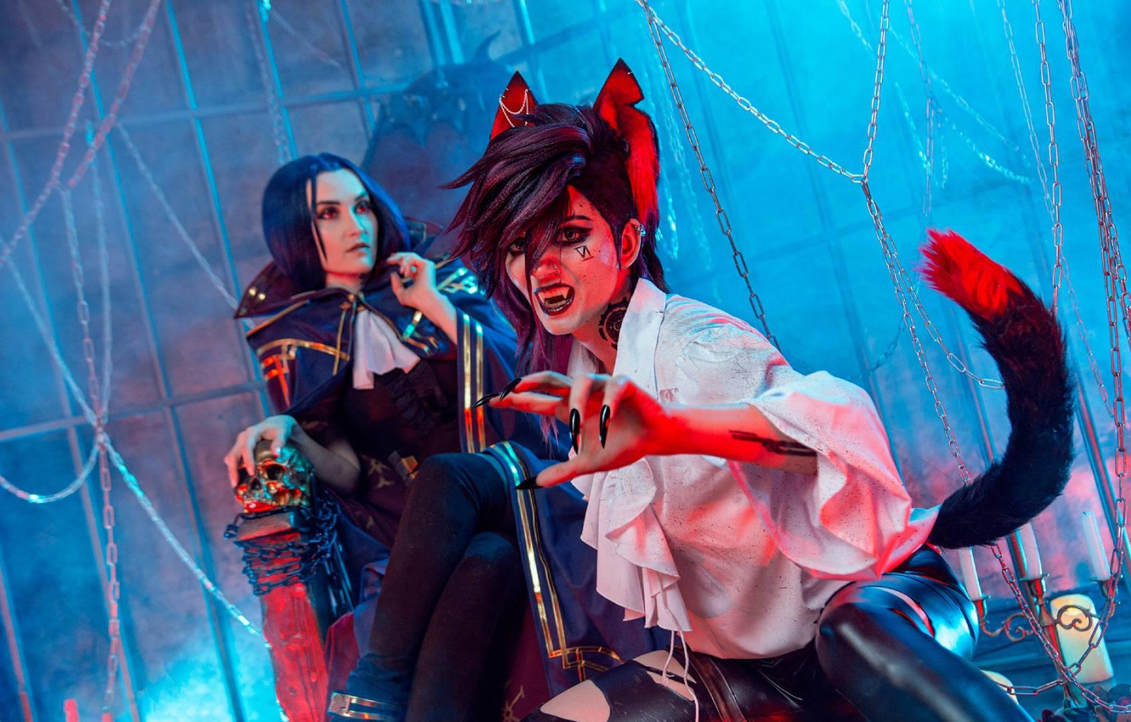 Vampiress and Her Pet Werewolf: Cosplayers Transform into Caitlyn and Vi from the League of Legends Universe