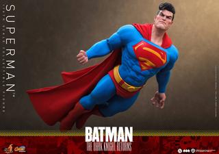 Image rights belong to Warner Bros. Entertainment Inc., DC, and Hot Toys