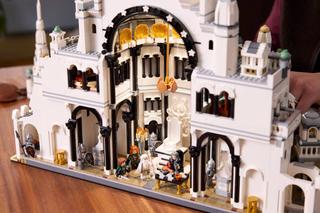  Права на изображения принадлежат LEGO Group и Warner Bros. 