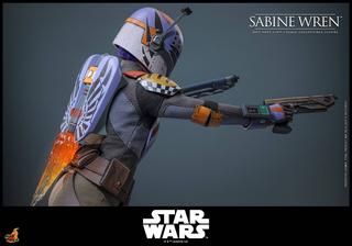 Права на изображения принадлежат Lucasfilm и Hot Toys