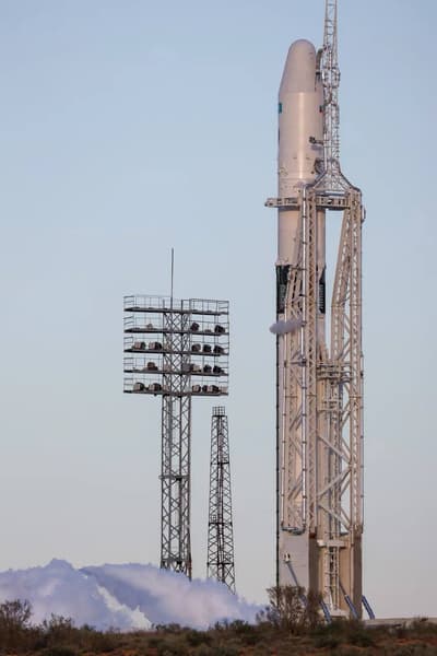 Российская ракета «Союз-5» с мощнейшим в мире двигателем полетит в 2027 году Российская ракета «Союз-5» с мощнейшим в мире двигателем полетит в 2027 году