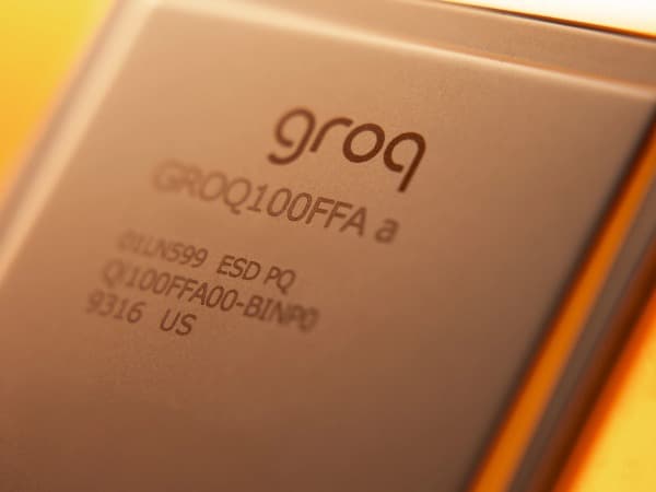 Groq привлёк 0 млн на фоне кадровых перестановок и борьбы за рынок ИИ-инференса Groq привлёк 0 млн на фоне кадровых перестановок и борьбы за рынок ИИ-инференса