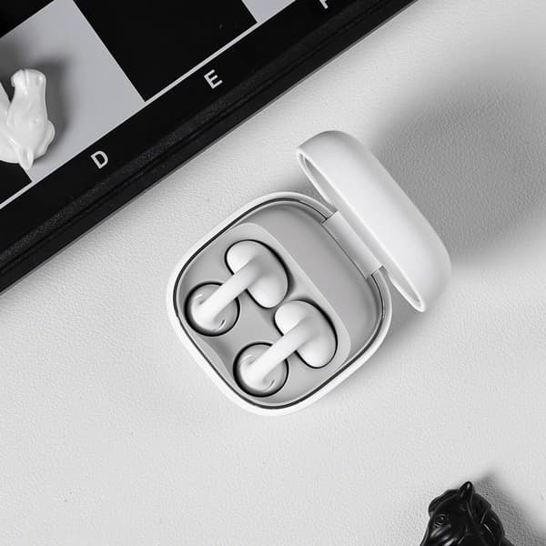 Ажиотажный спрос: наушники-клипсы Xiaomi раскупают мгновенно Ажиотажный спрос: наушники-клипсы Xiaomi раскупают мгновенно