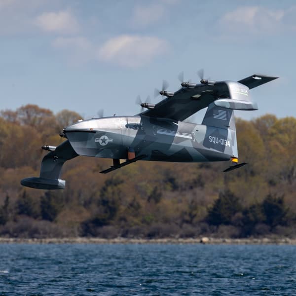 В США испытали скоростной гибрид катера, судна на подводных крыльях и экраноплана В США испытали скоростной гибрид катера, судна на подводных крыльях и экраноплана