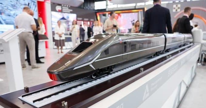 Для испытаний высокоскоростного поезда возводят полигон длиной 1200 метров