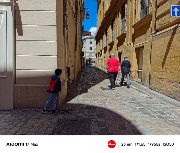 Xiaomi 17 Max: первые фото на 200-Мп камеру Leica и аккумулятор на 8000 мА·ч