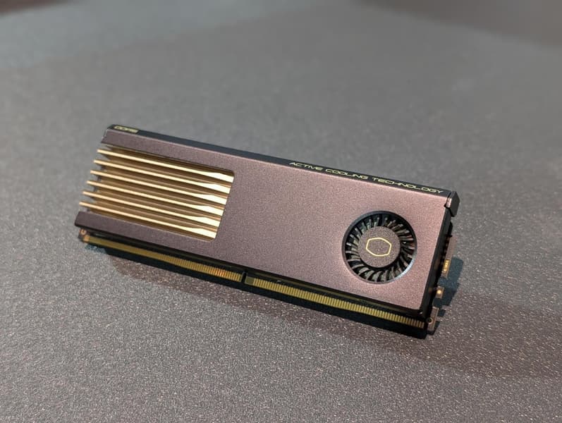 Cooler Master и G.Skill выпустили оперативную память MasterDIMM AC с активным охлаждением