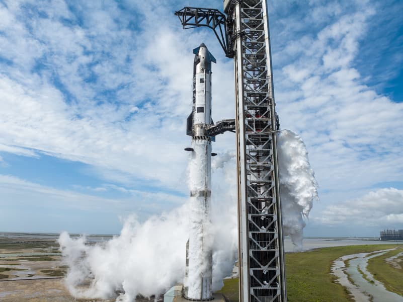 SpaceX перенесла дебютный запуск Starship V3 с 19 мая для проведения дополнительных проверок