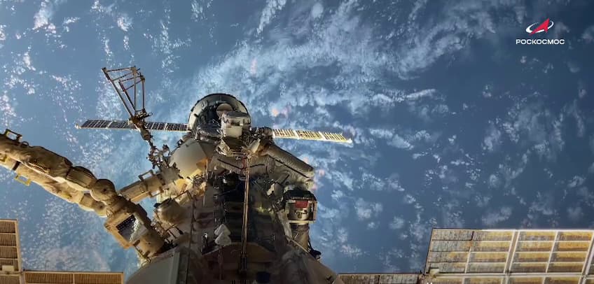 Роскосмос: 27 мая космонавты установят на орбите уникальный телескоп «Солнце-Терагерц» Роскосмос: 27 мая космонавты установят на орбите уникальный телескоп «Солнце-Терагерц»