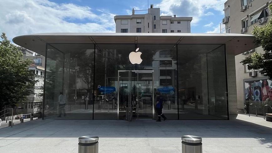 Apple и Broadcom подписали многомиллиардный контракт на производство чипов в США