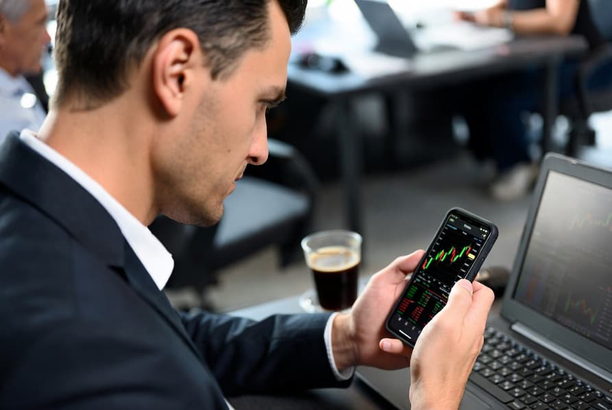 В «СберБанке Онлайн» появилась возможность покупать цифровые финансовые активы крупных компаний В «СберБанке Онлайн» появилась возможность покупать цифровые финансовые активы крупных компаний