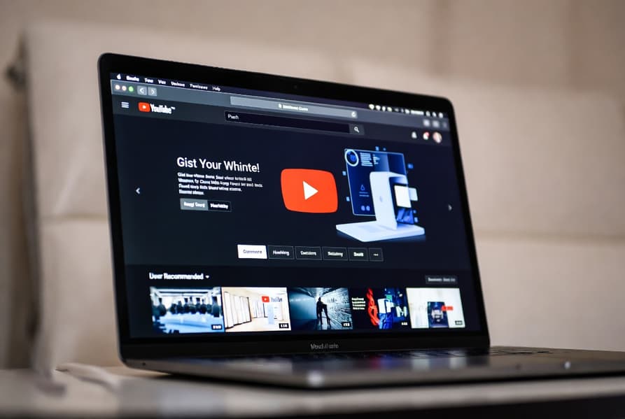YouTube начал автоматически менять скорость воспроизведения видео в зависимости от фрагмента YouTube начал автоматически менять скорость воспроизведения видео в зависимости от фрагмента