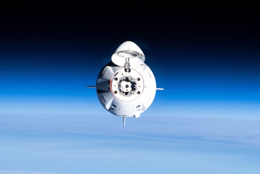 NASA расширяет сотрудничество со SpaceX: агентство закажет еще шесть пилотируемых полетов к МКС NASA расширяет сотрудничество со SpaceX: агентство закажет еще шесть пилотируемых полетов к МКС
