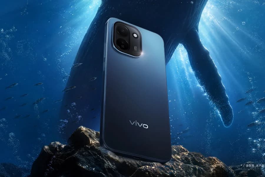 Vivo Y600 Turbo: экран 5000 нит, батарея 9020 мА·ч с ресурсом 1200 циклов и защита IP69 за 0