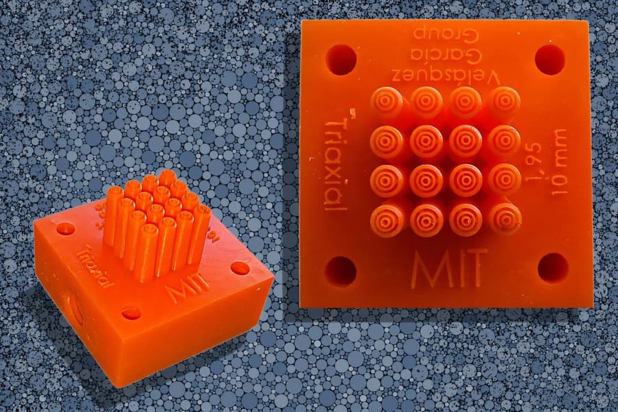 Учёные из MIT создали 3D-печатные микрофорсунки для высокоточной доставки лекарств Учёные из MIT создали 3D-печатные микрофорсунки для высокоточной доставки лекарств