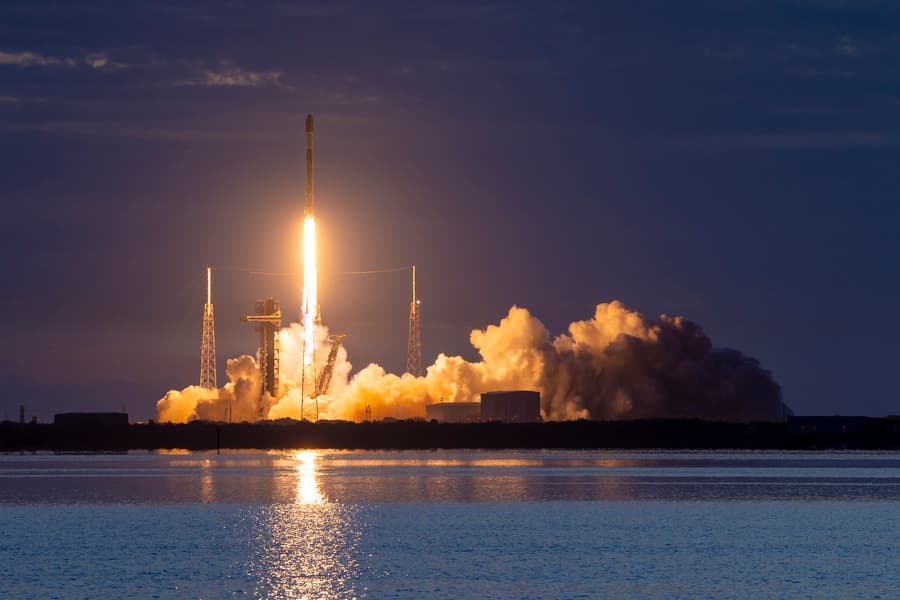 SpaceX оценивают в 75 миллиардов долларов: крупнейшее IPO в истории компании SpaceX оценивают в 75 миллиардов долларов: крупнейшее IPO в истории компании