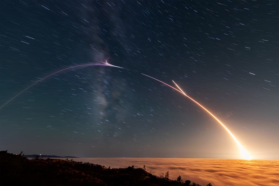 Экстремальная посадка Falcon 9: ракета с третьим полетом эффектно приземлилась на базе Ванденберг вместо океана Экстремальная посадка Falcon 9: ракета с третьим полетом эффектно приземлилась на базе Ванденберг вместо океана