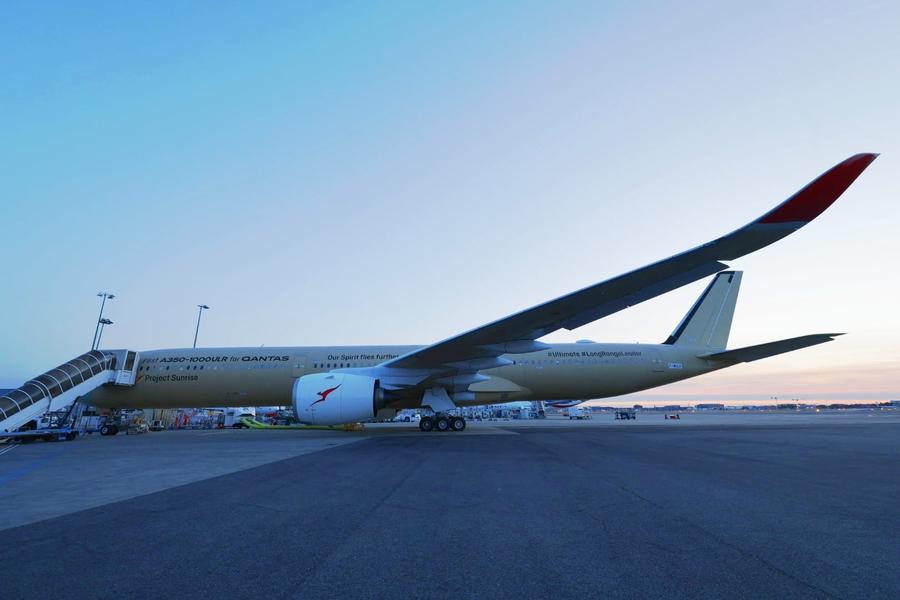 Рекордный 24-часовой перелет: Airbus A350-1000ULR прибыл в Австралию на глазах у 3 миллионов зрителей Рекордный 24-часовой перелет: Airbus A350-1000ULR прибыл в Австралию на глазах у 3 миллионов зрителей
