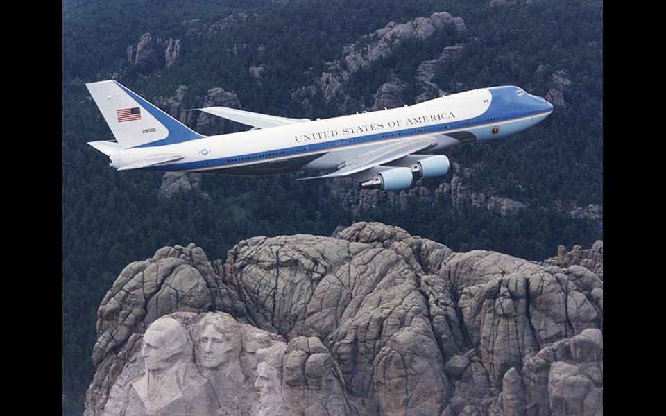 Обнаружены критические дефекты: часть Boeing 747-8F требуют проверки безопасности Обнаружены критические дефекты: часть Boeing 747-8F требуют проверки безопасности