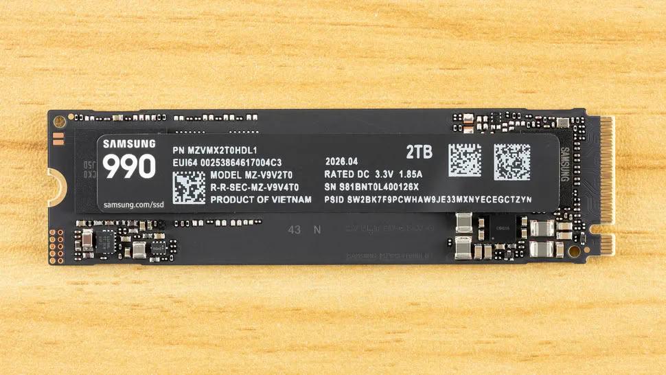 Samsung 990 поступил в продажу: SSD на базе QLC без DRAM-кеша оценили в 270–530 долларов Samsung 990 поступил в продажу: SSD на базе QLC без DRAM-кеша оценили в 270–530 долларов