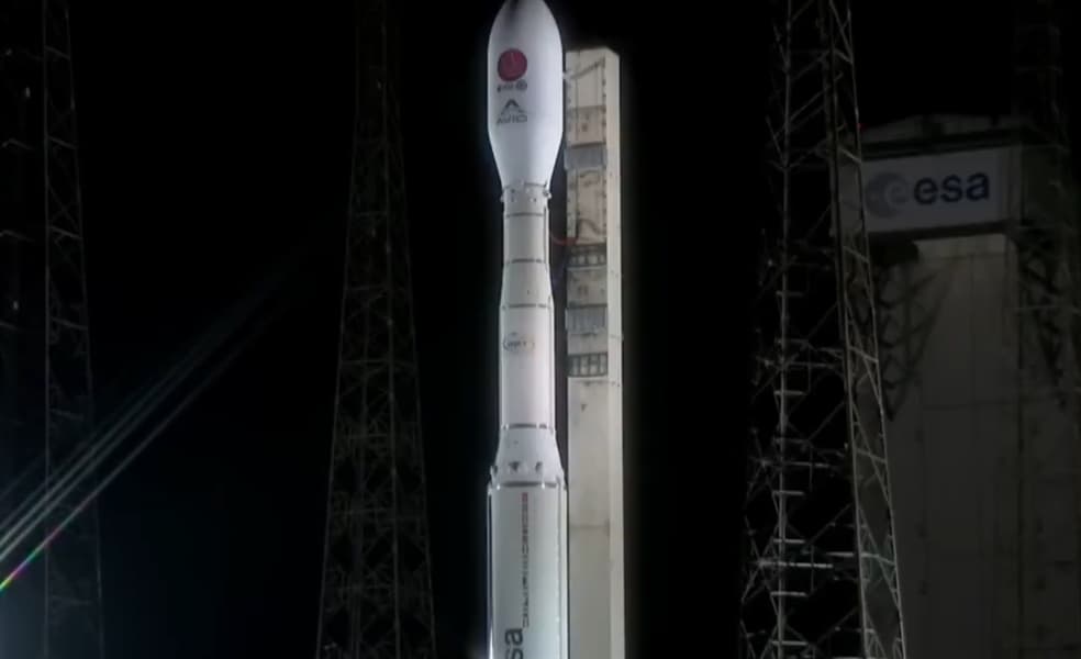 Космический «смайлик»: ракета Vega-C доставила на орбиту двухтонный спутник SMILE Космический «смайлик»: ракета Vega-C доставила на орбиту двухтонный спутник SMILE