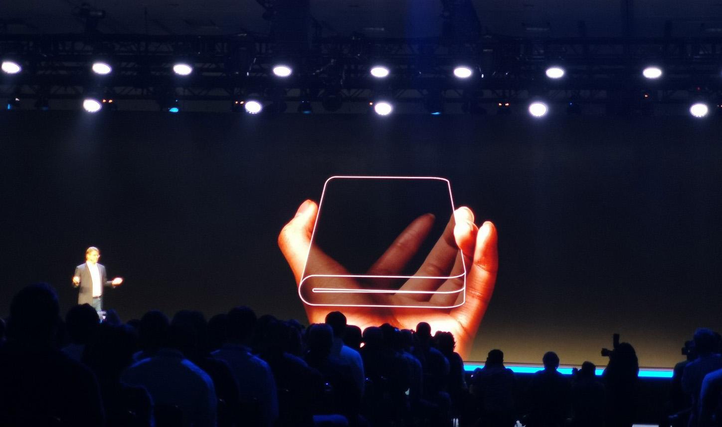 Складной смартфон Samsung с гибким экраном будет стоить 70