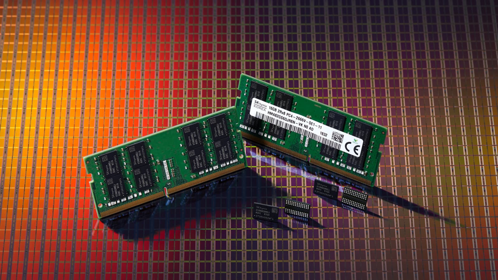 Компания SK Hynix сообщила о разработке микросхемы DRAM DDR4 плотностью 8 Гбит, рассчитанной на выпуск по технологии 1Ynm