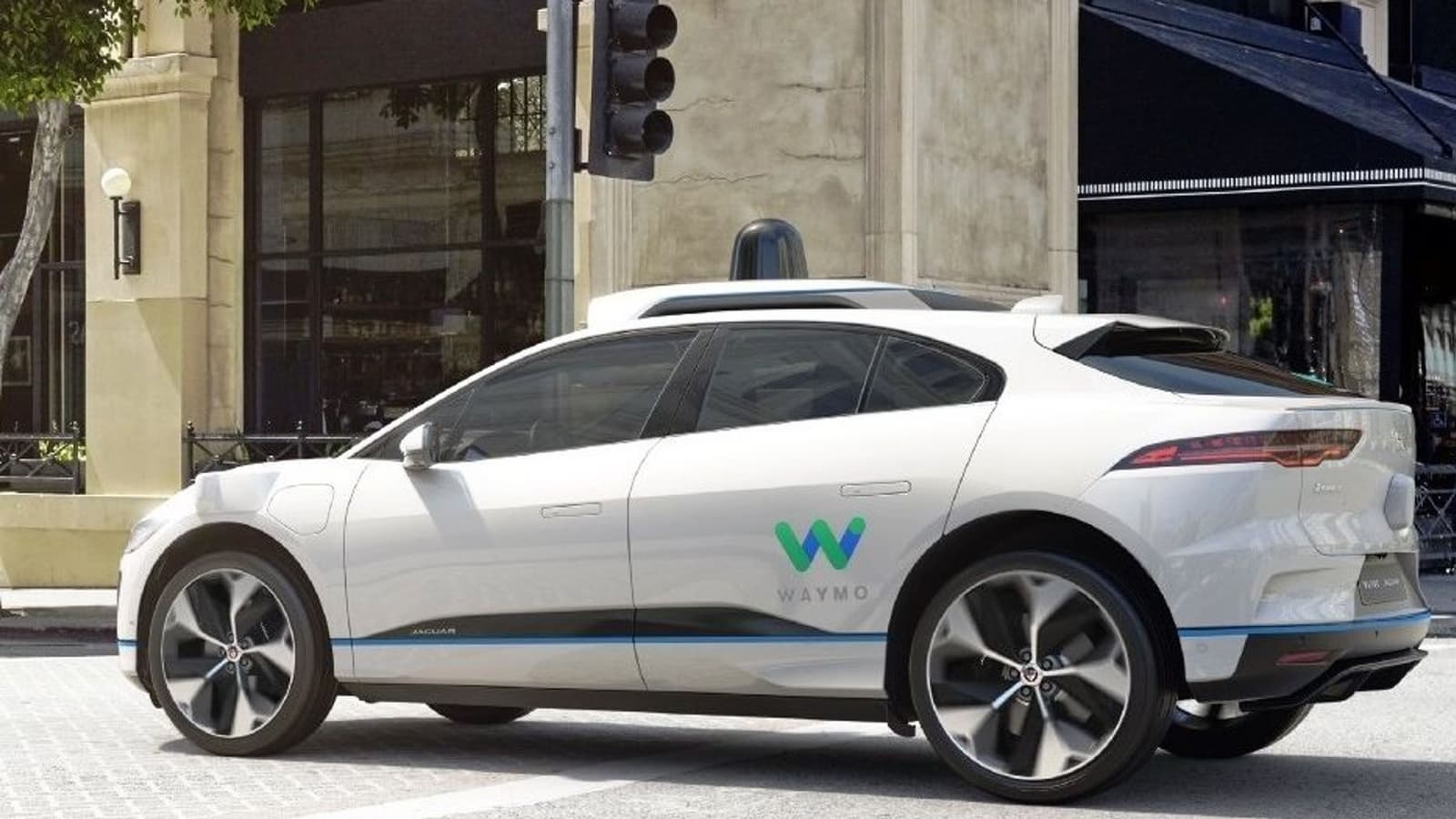 Waymo запустит первый в мире коммерческий сервис беспилотных такси уже через несколько недель