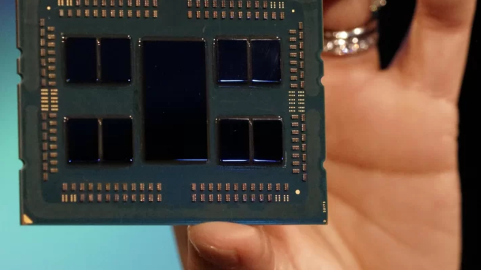 Аналитики определили долю Intel на рынке серверных процессоров