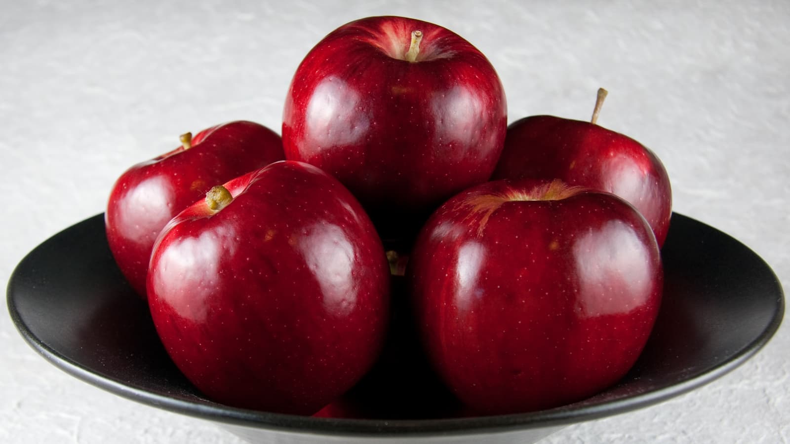 Amazon подружилась с Apple и вскоре начнёт продавать смартфоны и прочую технику купертинского гиганта