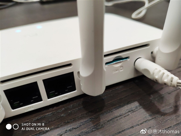 Первый роутер Xiaomi со слотом для SIM-карты ожидается уже завтра Первый роутер Xiaomi со слотом для SIM-карты ожидается уже завтра