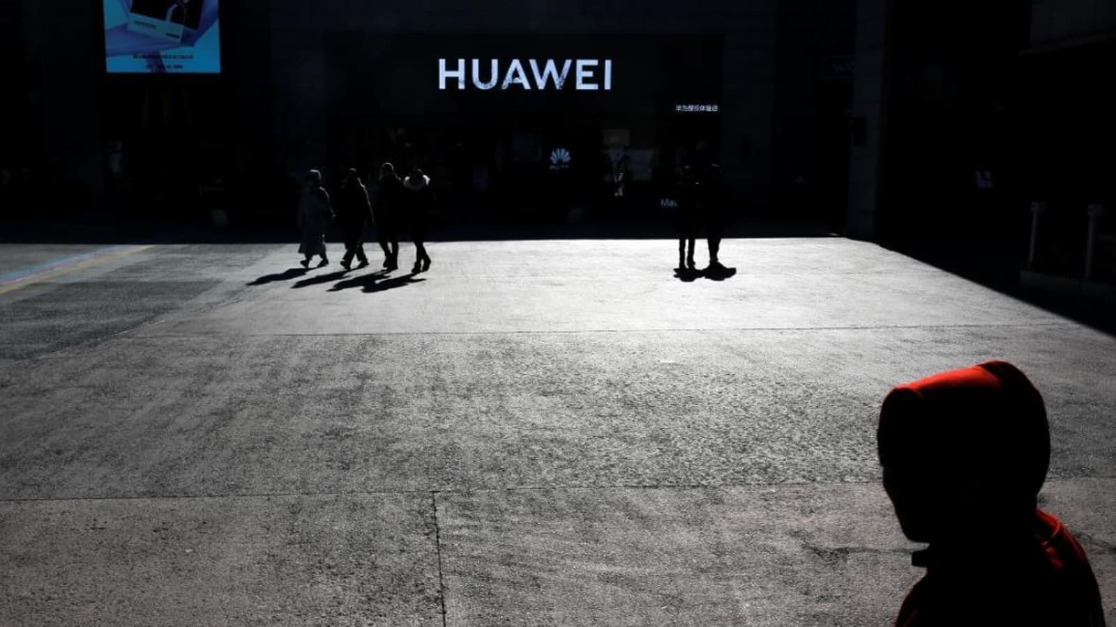 США хотят предостеречь своих граждан от поездок в Китай