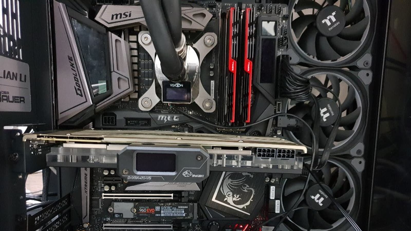 Видеокарта Nvidia Titan RTX стоимостью 2500 долларов показала рекордную производительность в 3DMark