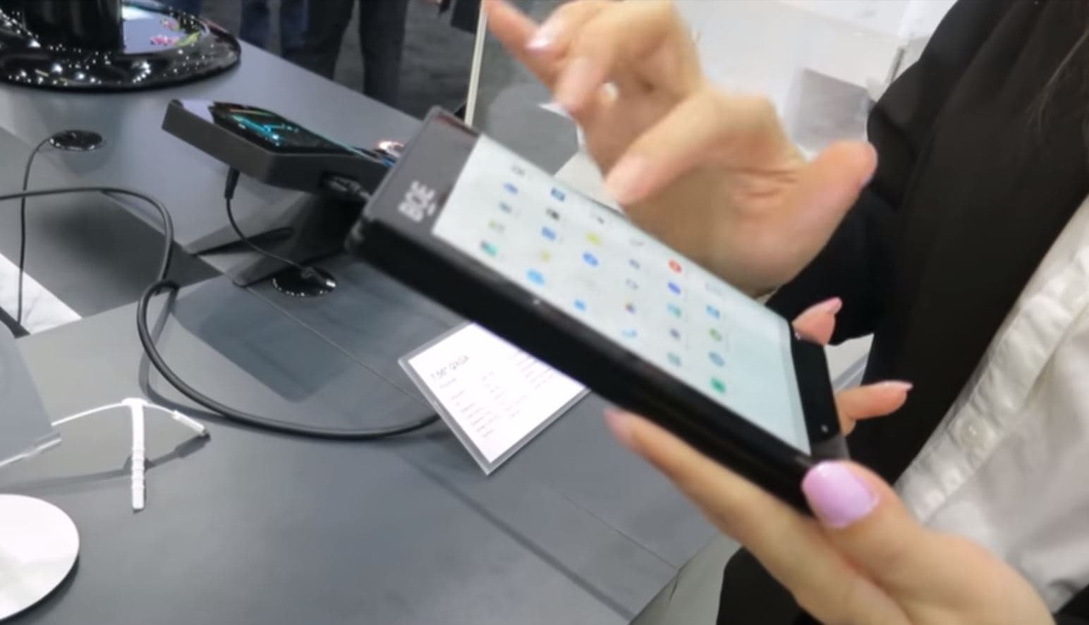 BOE начинает строительство третьей линии 6-Gen по выпуску гибких панелей OLED